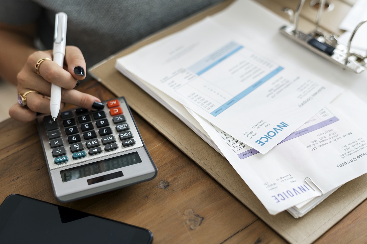 accountant 4008603 1280 - Como se livrar das dívidas trabalhando em casa